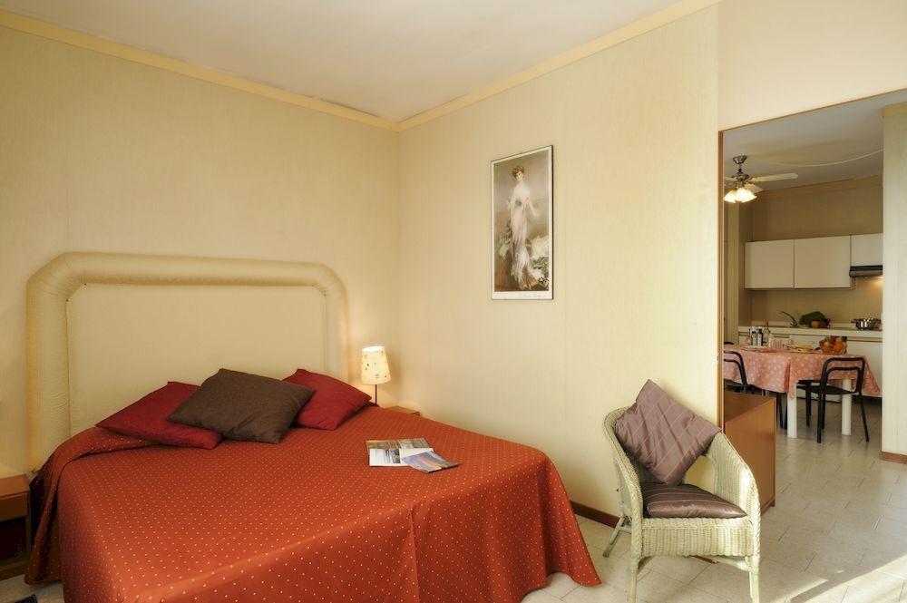 Residence San Marco Suites&Apartments Alassio Eksteriør billede